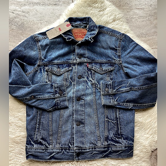 NWT Levi’s Classic Denim Jacket. B13 - Picture 11 of 12